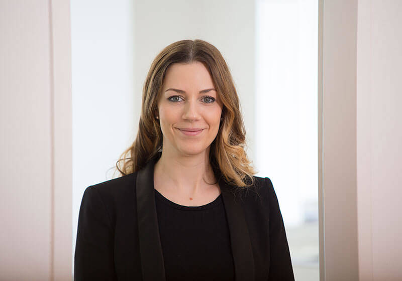 Praxismanagerin Kira Djalaei